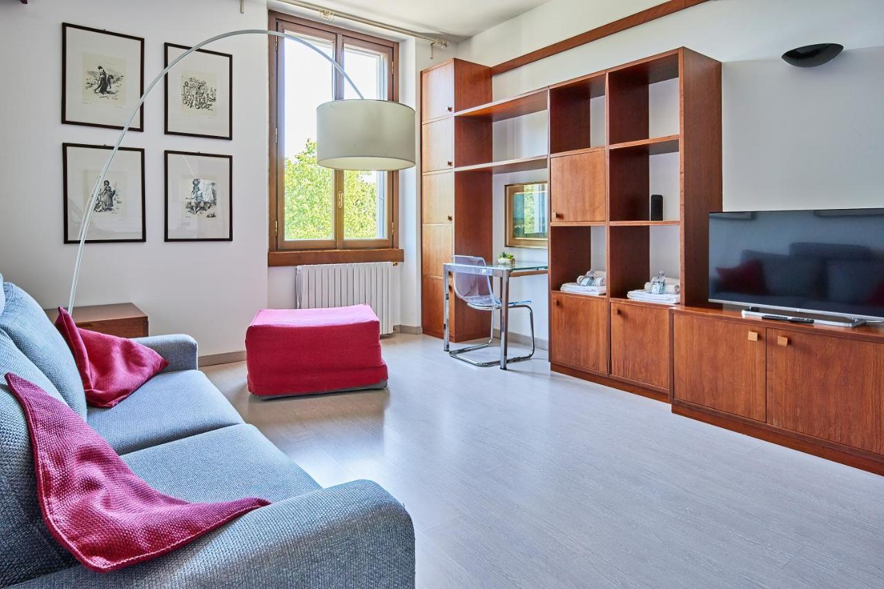 Sempione Luxury Suite - Exclusive Apartment Milan Bagian luar foto