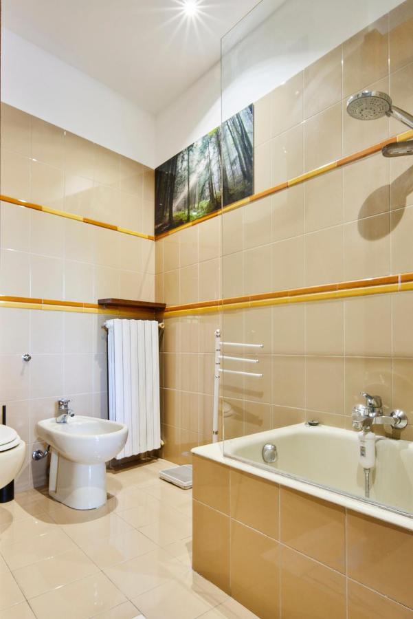 Sempione Luxury Suite - Exclusive Apartment Milan Bagian luar foto