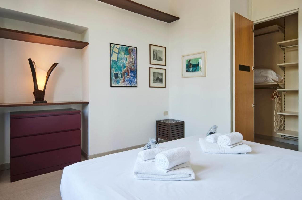 Sempione Luxury Suite - Exclusive Apartment Milan Bagian luar foto