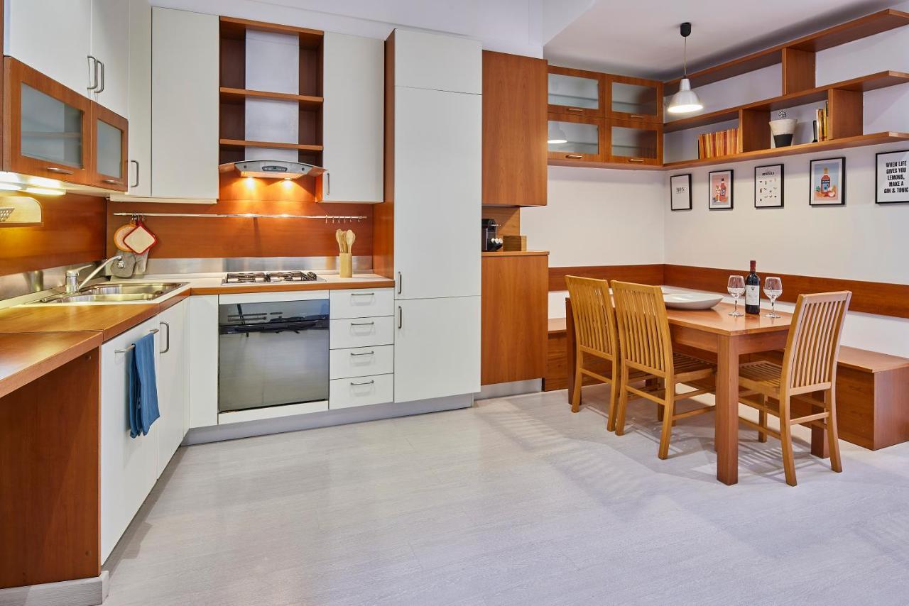 Sempione Luxury Suite - Exclusive Apartment Milan Bagian luar foto